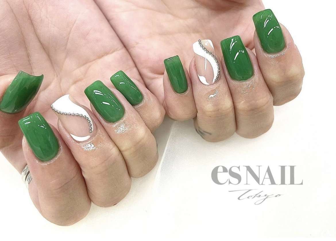 green color 🟢💚