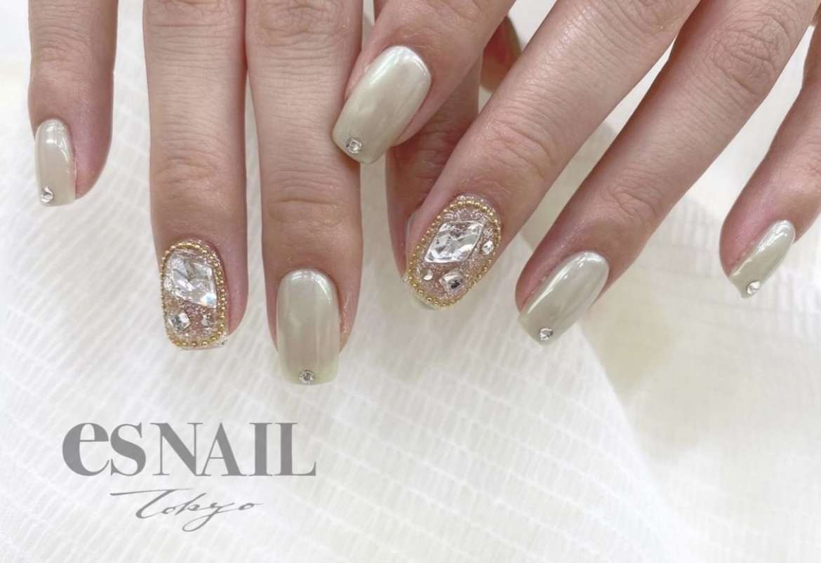 ワンポイントビジューネイル💎