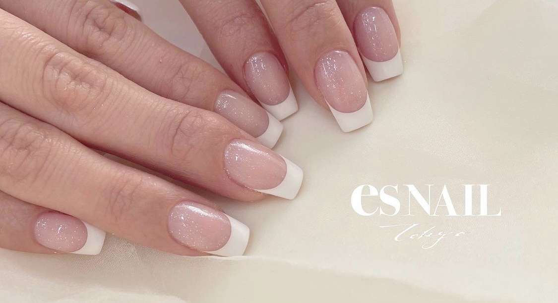 French nail🤍