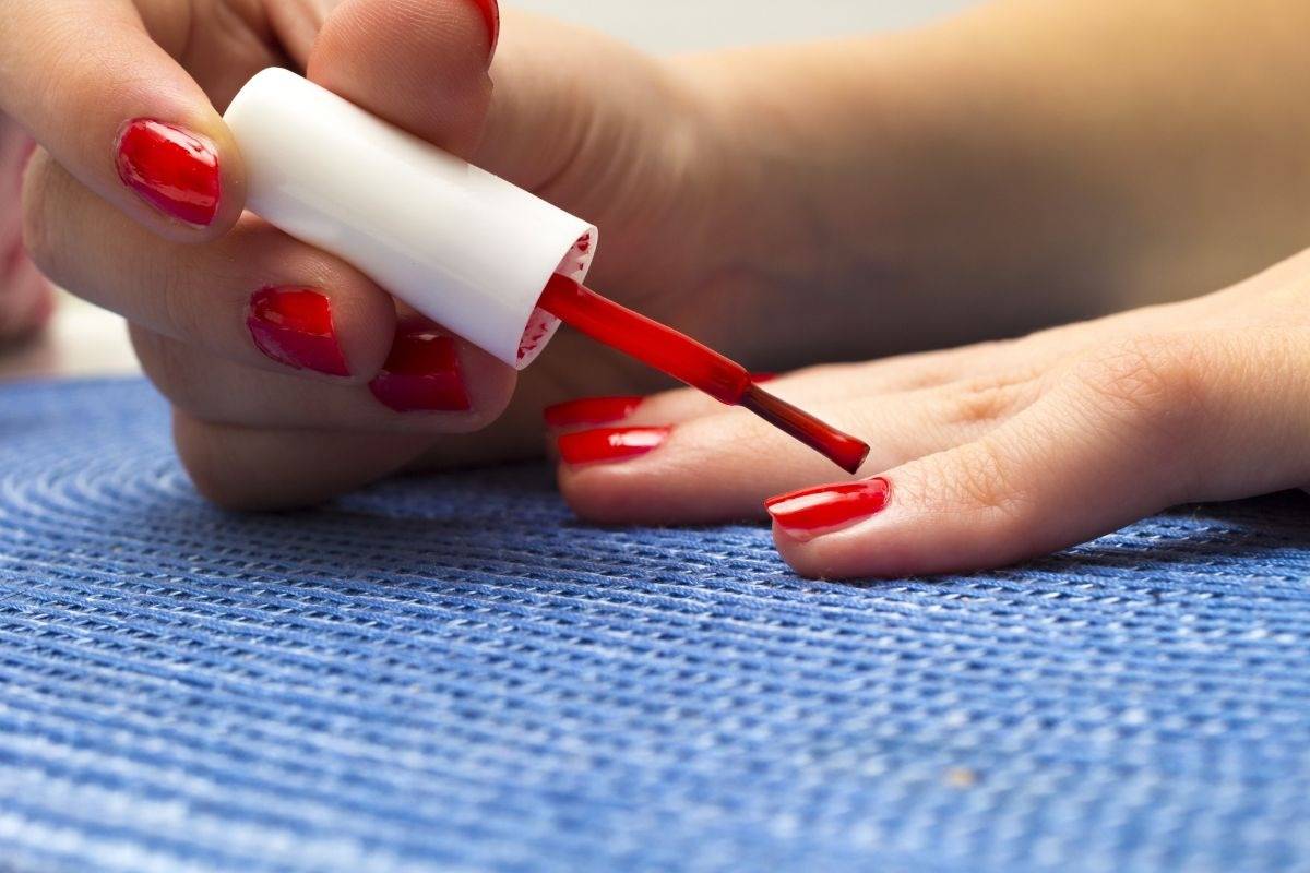 ネイルサロンで使うベースコートの選び方とおすすめサロン