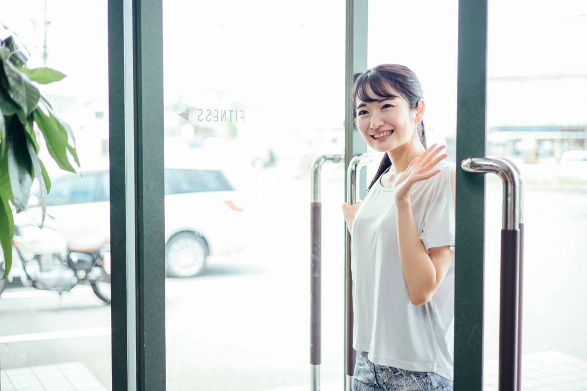 ネイルサロンの頻度はどのくらいがベスト？効果的な通い方と費用を解説