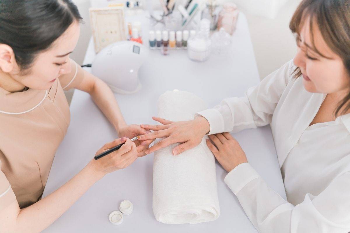 ネイルサロンに資格は必要？資格の種類・取得方法・費用まで解説 #ネイルサロン資格 #ネイルサロン #資格