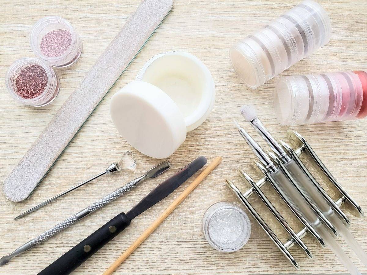 ネイルサロンバイト未経験歓迎！資格不要で柔軟シフトやキャリアアップも可能な魅力的な働き方