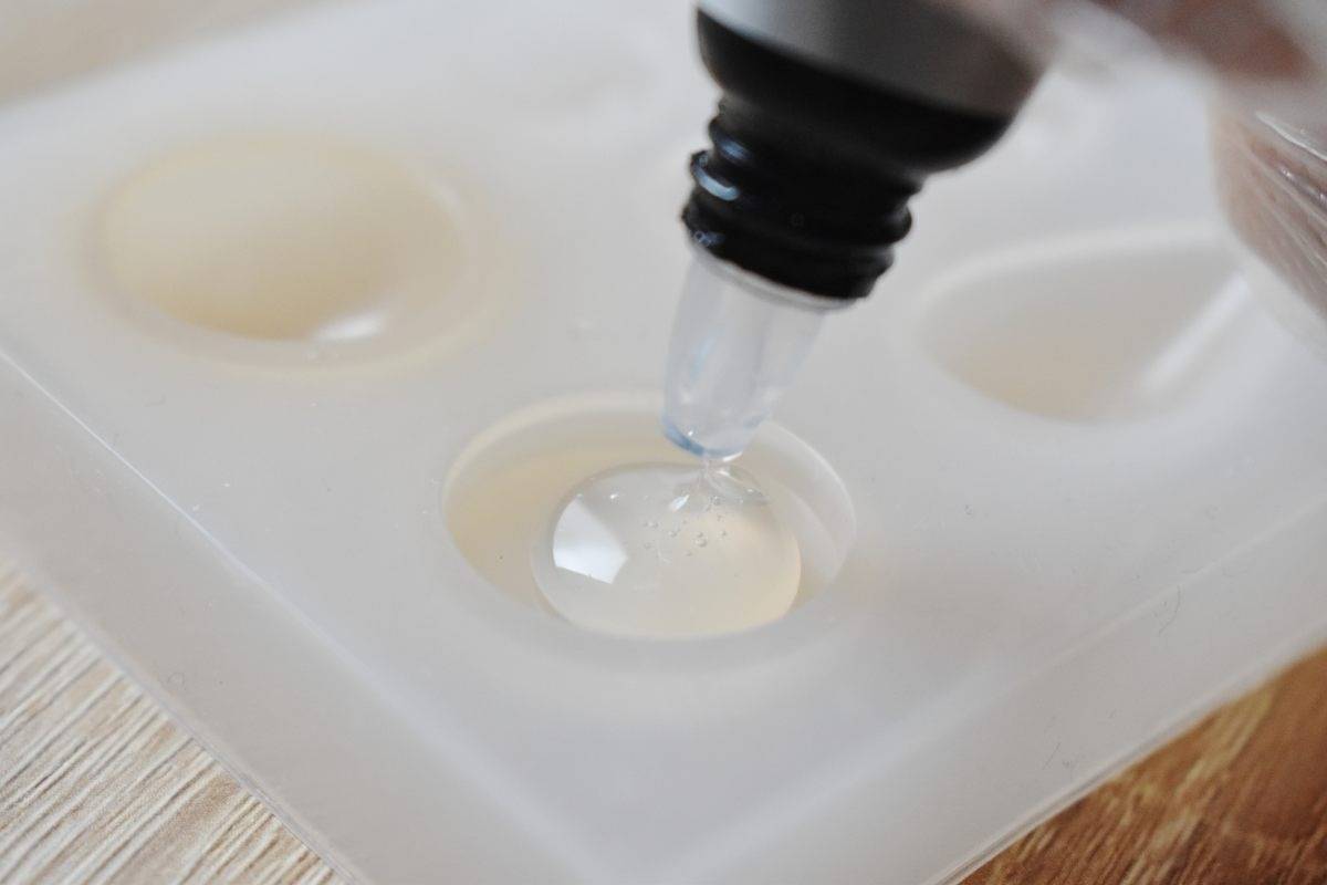 UVレジンの安全性は大丈夫？発がん性や洗浄法まで解説