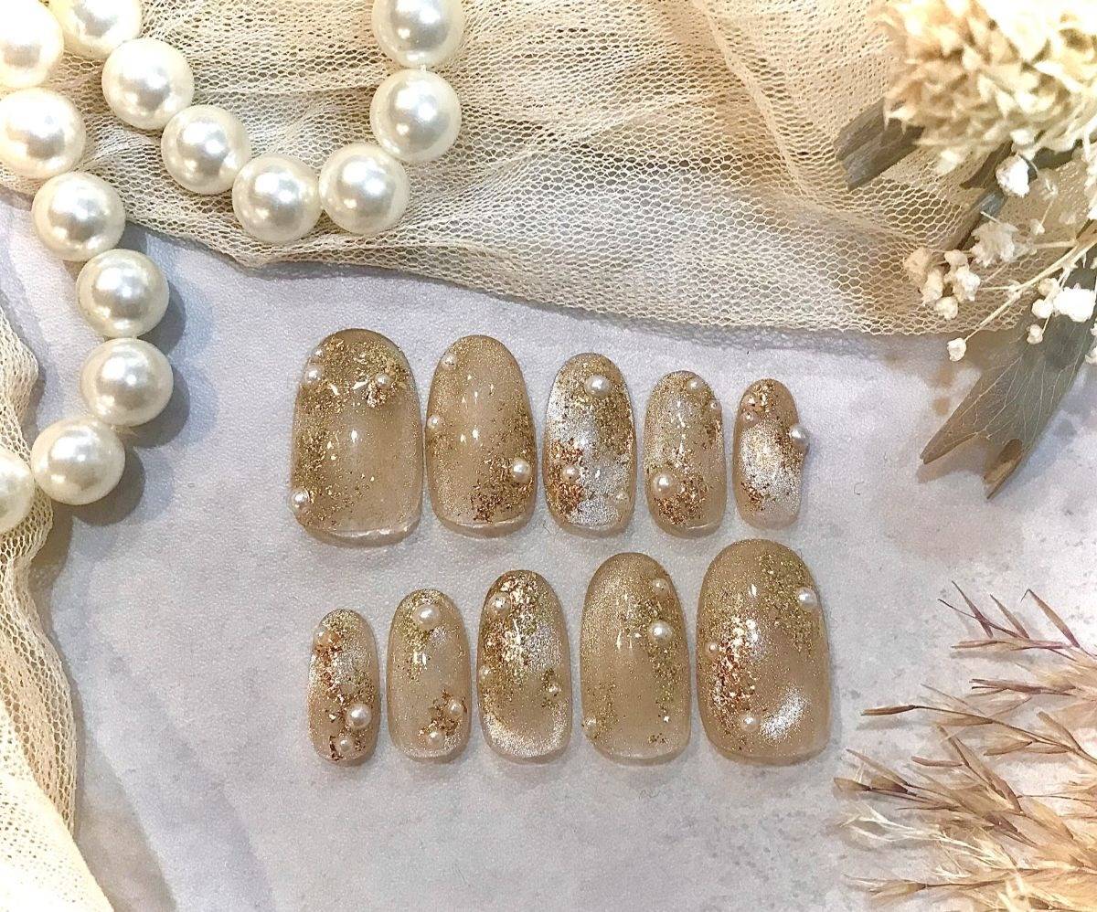 剥がせるジェルネイルで魅せるセルフメイク術！カラーデザインと時短テク解説