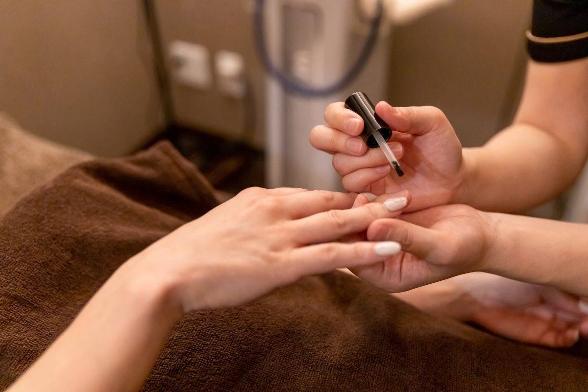 プライベートネイルサロン選び！予約前に知るべきこと